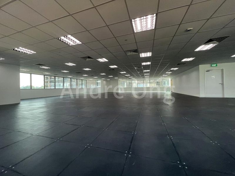 Office for Rent: Odeon Towers - Image 3