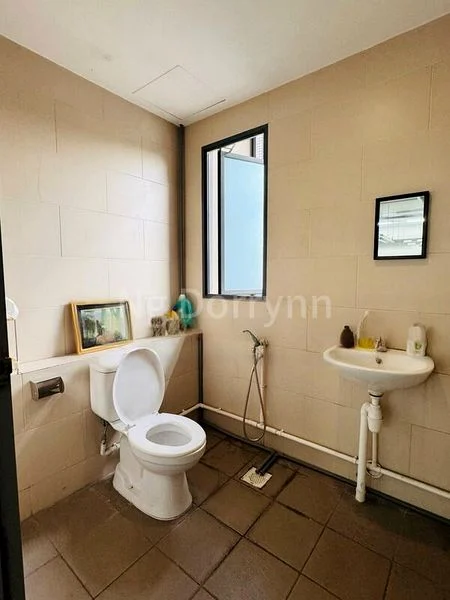 Light Industrial (B1) for Rent: Zervex, 1,200 Sq Ft Workshop/Storage on Station Road - Image 1