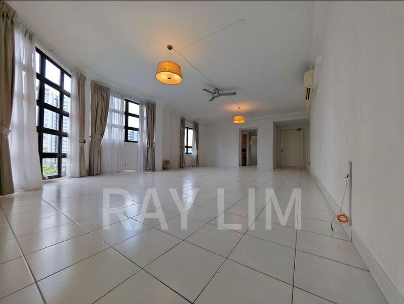 4 Bed Condo for Rent in  Parkway View - Image 13