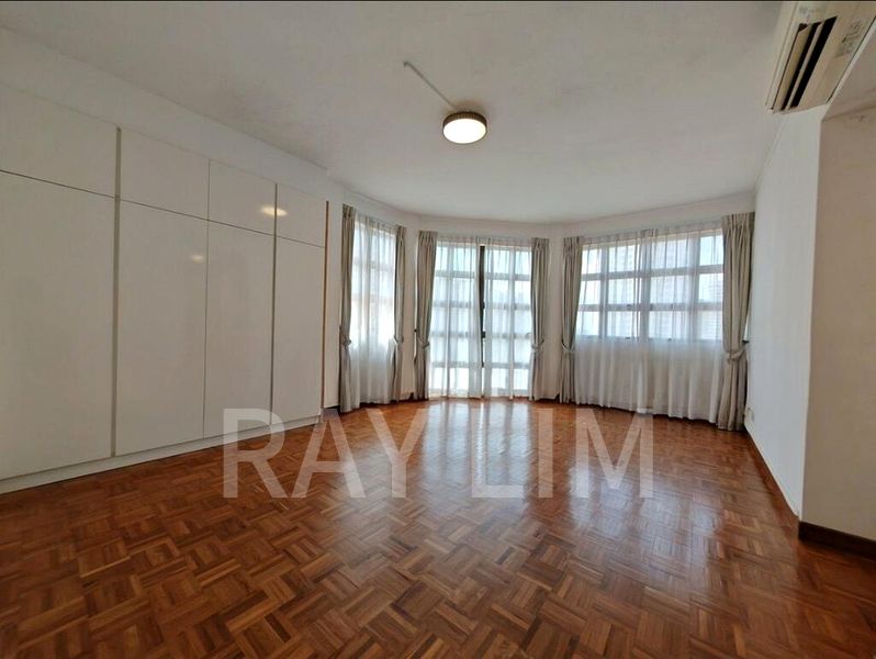 4 Bed Condo for Rent in  Parkway View - Image 12