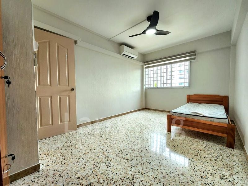 Common Room (HDB) for Rent in  173 Ang Mo Kio Avenue 4 - Image 5