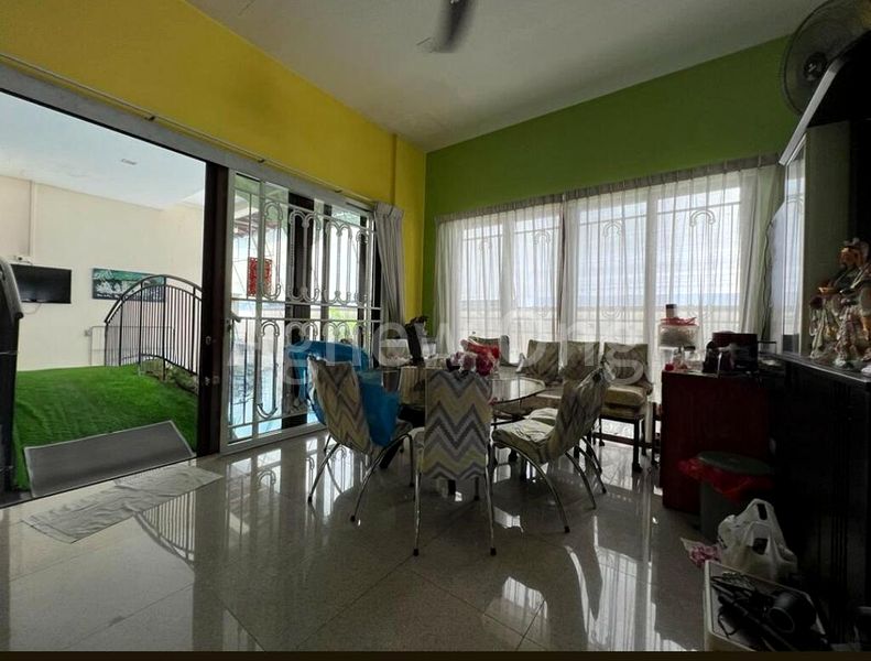 6 Bed Semi-Detached House (Landed) for Sale in  Fern Spring - Image 4