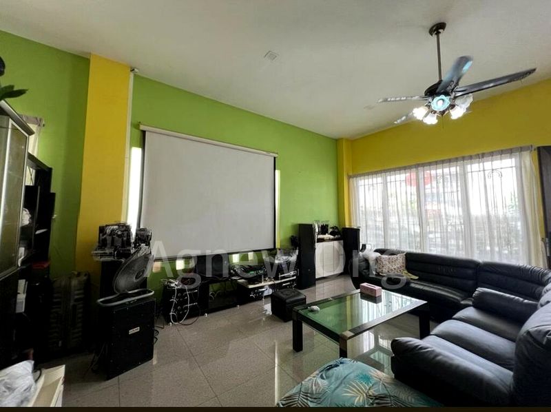 6 Bed Semi-Detached House (Landed) for Sale in  Fern Spring - Image 18