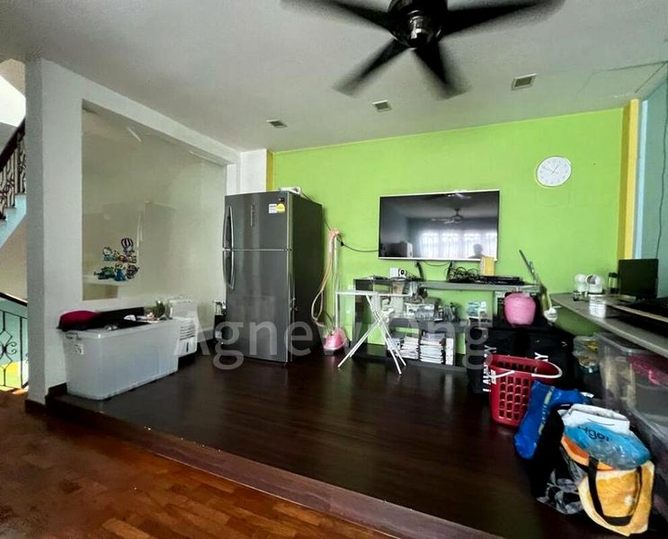 6 Bed Semi-Detached House (Landed) for Sale in  Fern Spring - Image 13