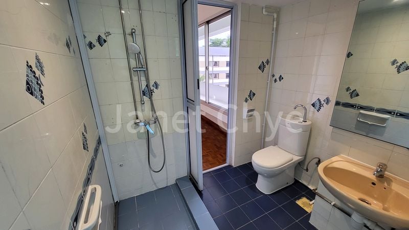 3 Bed Walk-up Apartment (Condo) for Rent in  Chancery Court - Image 3