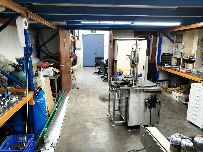 Light Industrial (B1) for Sale: Excalibur Centre - Image 1