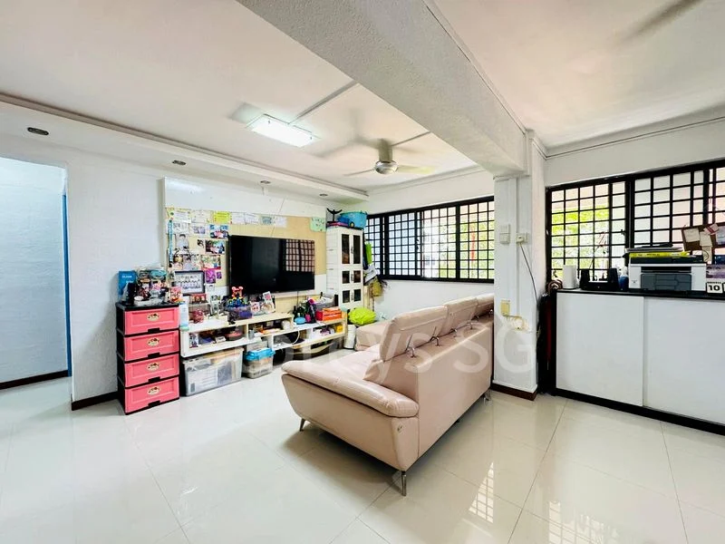 3 Room (3I) HDB for Sale in  204 Toa Payoh North - Image 2
