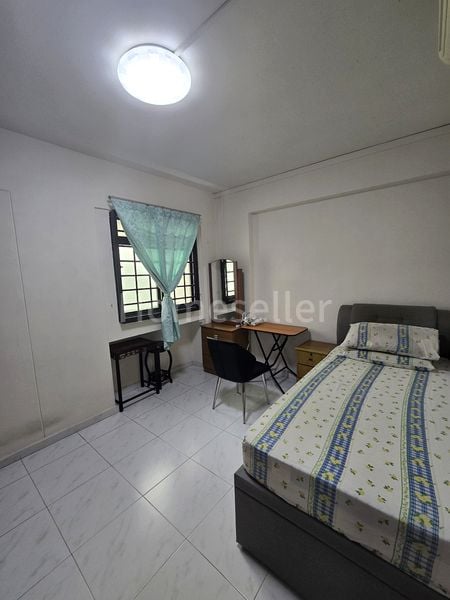 4 Room (4A) HDB for Sale in 427 Woodlands Street 41 - Image 4