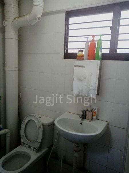 4 Room (4S) HDB for Rent in  344 Woodlands Street 32 - Image 9