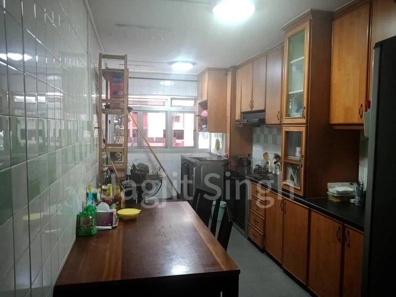 4 Room (4S) HDB for Rent in  344 Woodlands Street 32 - Image 5