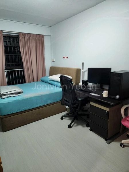Common Room (HDB) for Rent in  101 Henderson Crescent - Image 1