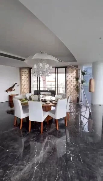 4 Bed Condo for Sale in  Boulevard Vue - Image 6