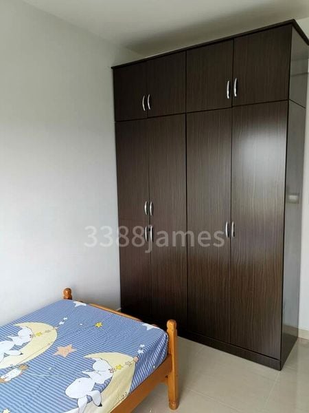 Common Room (HDB) for Rent in 22 Ghim Moh Link - Image 1