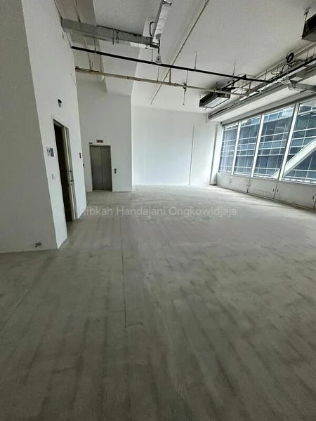 Office for Sale: Robinson Square - Image 1