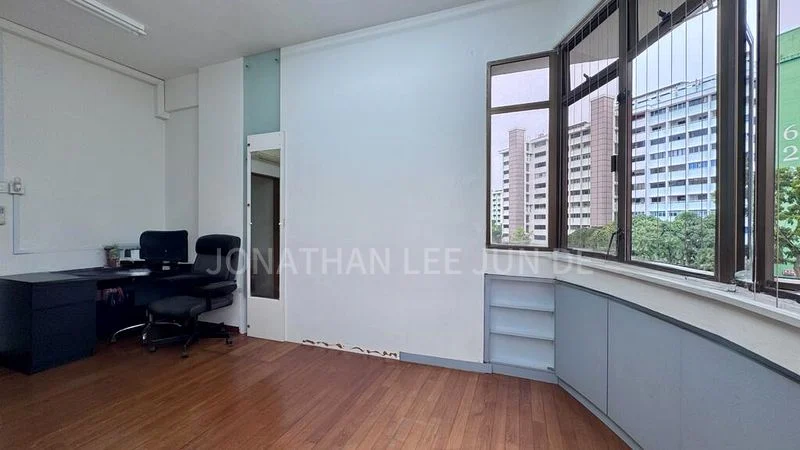 3 Bed Condo for Sale in  Far Horizon Garden - Image 5