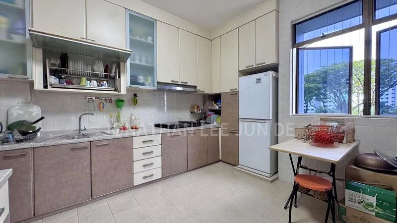 3 Bed Condo for Sale in  Far Horizon Garden - Image 3