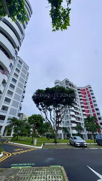 3 Bed Condo for Sale in  Far Horizon Garden - Image 1