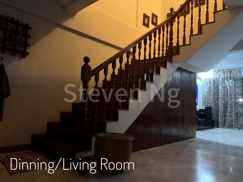 Maisonette HDB for Sale in  322 Serangoon Avenue 3 - Image 3