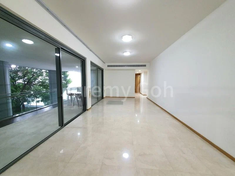 4 Bed Condo for Rent in  The Concourse - Image 1