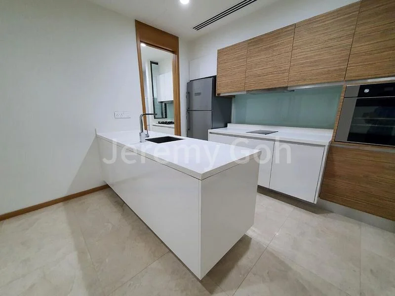 4 Bed Condo for Rent in  The Concourse - Image 2