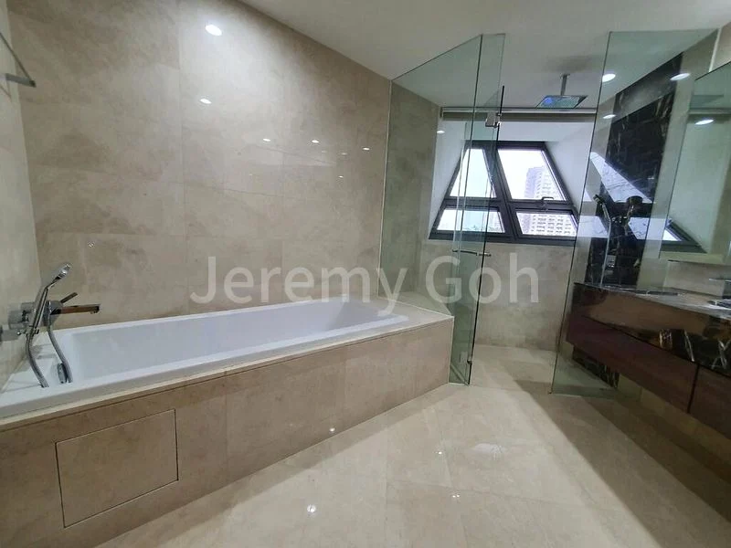 4 Bed Condo for Rent in  The Concourse - Image 13