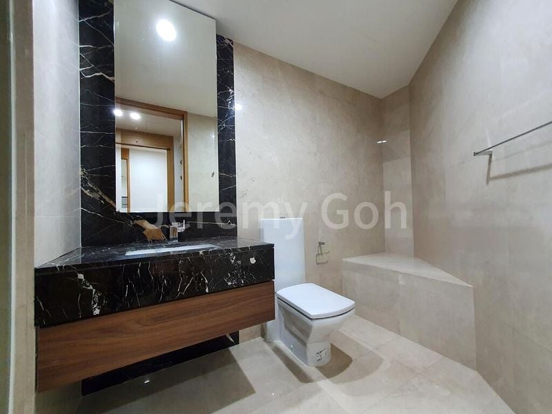 4 Bed Condo for Rent in  The Concourse - Image 6