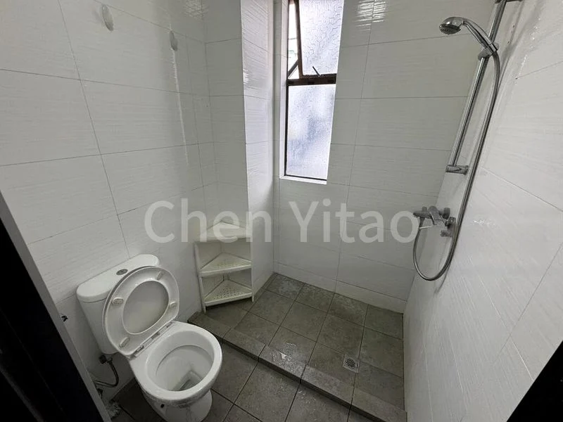 Common Room (Landed) for Rent in  Jalan Hock Chye - Image 8