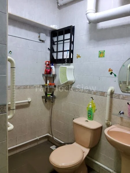 4 Room (4A) HDB for Sale in  298A Compassvale Street - Image 8