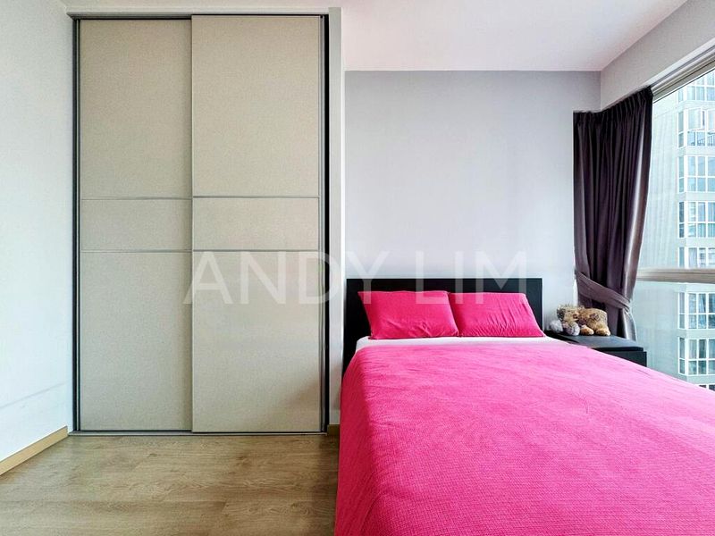 5 Bed Executive Condo for Sale in  Heron Bay - Image 13