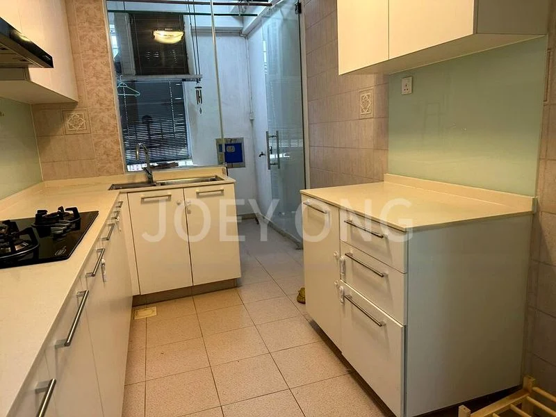 3 Bed Condo for Rent in  Eng Kong Green - Image 4