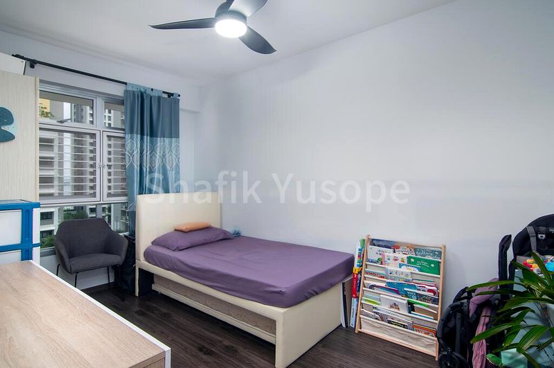 5 Room (5I) HDB for Sale in  409A Northshore Drive - Image 9