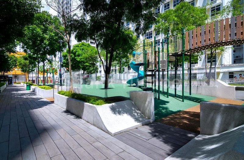 5 Room (5I) HDB for Sale in  409A Northshore Drive - Image 5