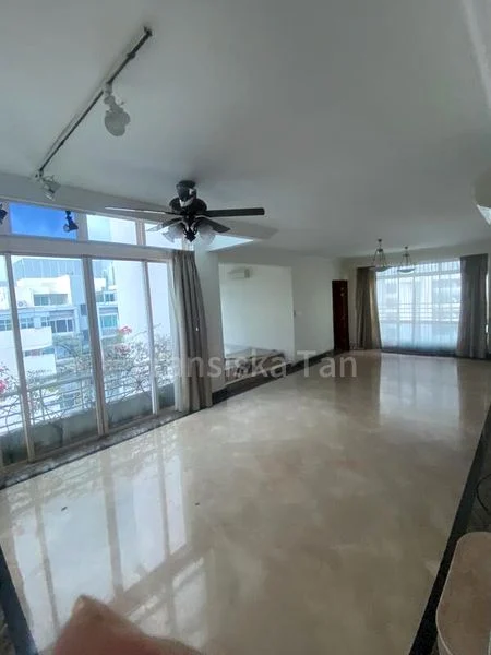 4 Bed Condo for Rent in  Melrose Park - Image 4