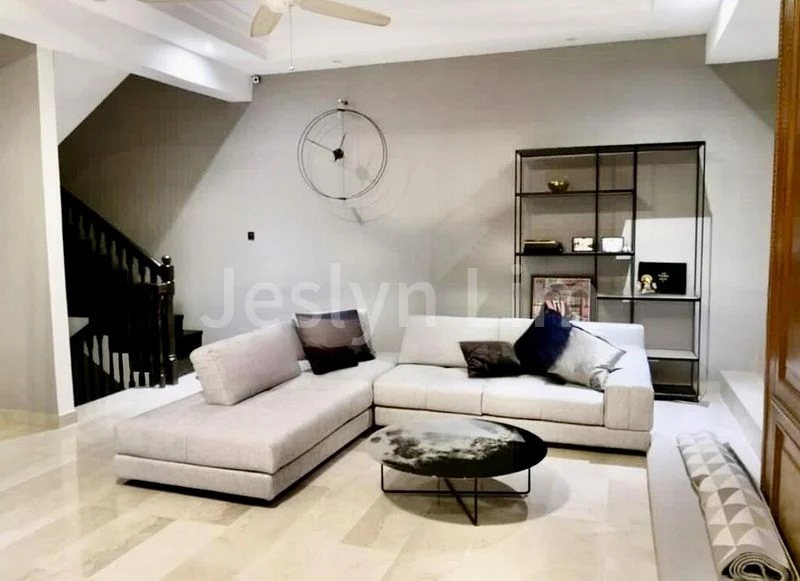 5 Bed Terraced House (Landed) for Rent in La Suisse I - Image 1