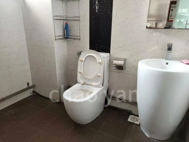 Common Room (HDB) for Rent in  258 Compassvale Road - Image 3