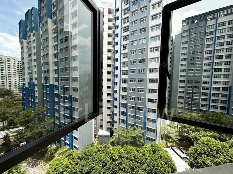 Common Room (HDB) for Rent in 155 Rivervale Crescent - Image 1