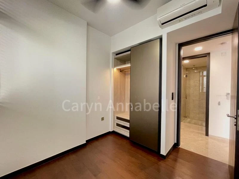 2 Bed Condo for Sale in  Barker Road - Image 1