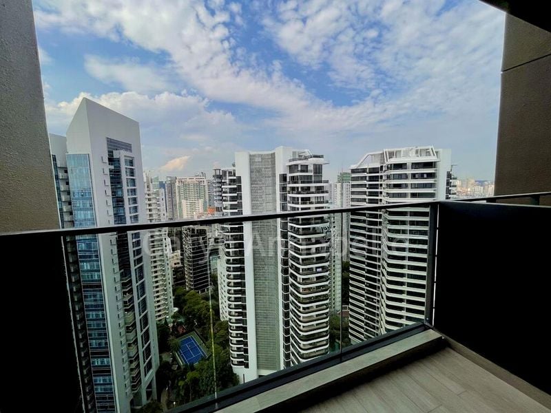 2 Bed Condo for Sale in  Barker Road - Image 4