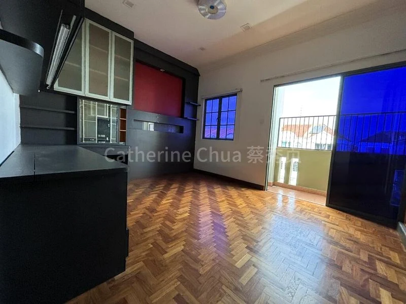 4+1 Bed Corner Terrace (Landed) for Sale in  Westville - Image 5