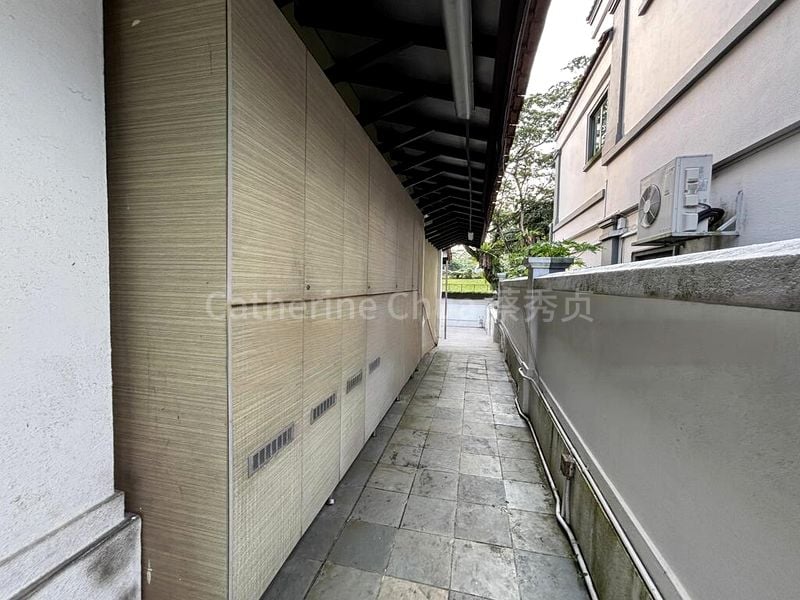 4+1 Bed Corner Terrace (Landed) for Sale in  Westville - Image 9