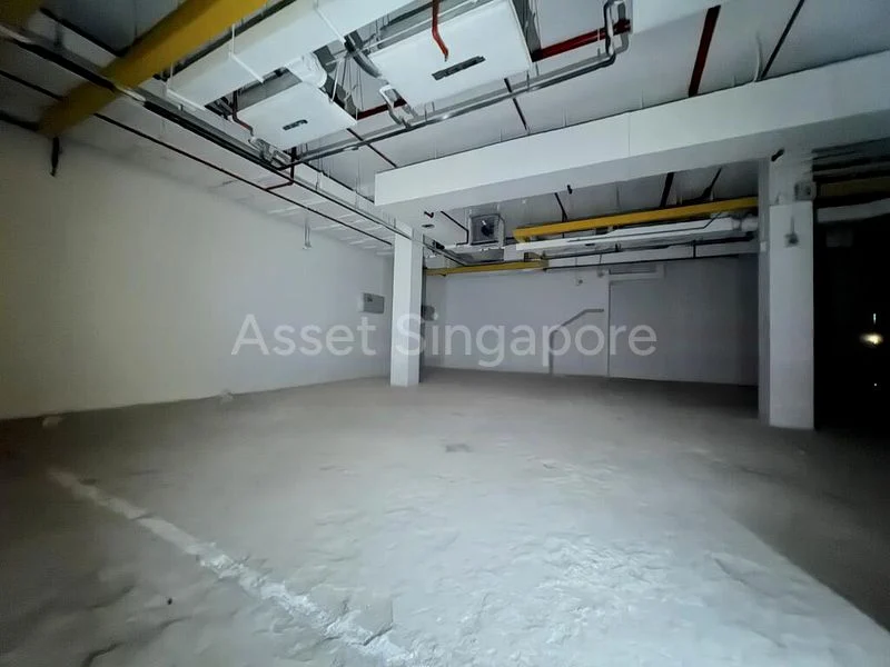Shop / Shophouse for Rent: Rarely Available, Large Ground-Floor Space - Image 3