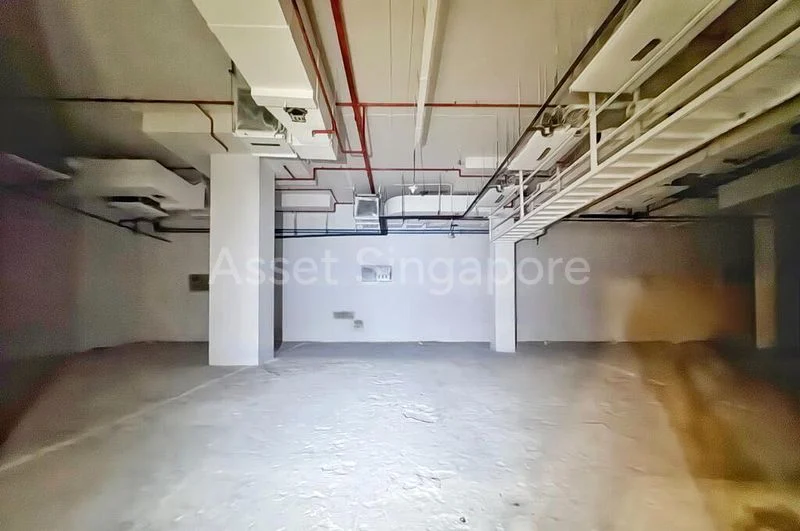 Shop / Shophouse for Rent: Rarely Available, Large Ground-Floor Space - Image 4