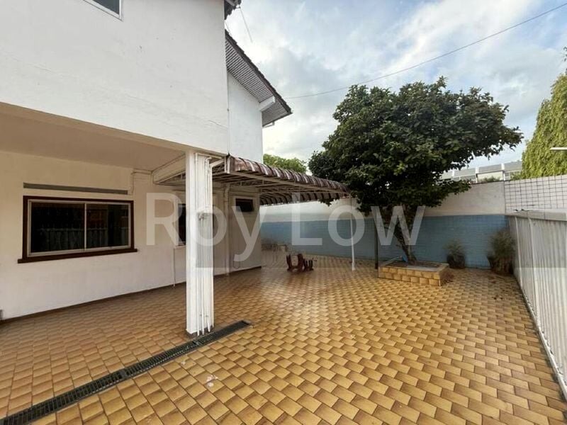 5 Bed Semi-Detached House (Landed) for Sale in  Charlton Park - Image 5