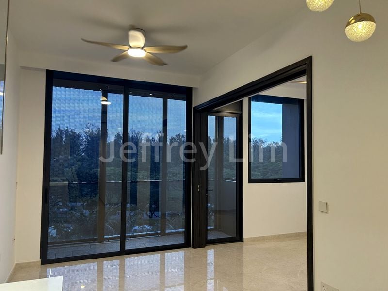 1 Bed Condo for Sale in  Meyer Mansion - Image 2
