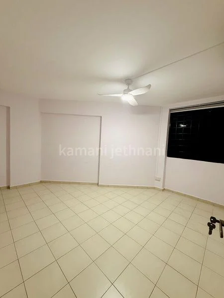 4 Room (4A) HDB for Rent in  149 Simei Street 1 - Image 5