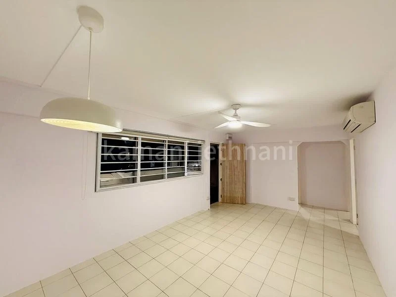 4 Room (4A) HDB for Rent in  149 Simei Street 1 - Image 9