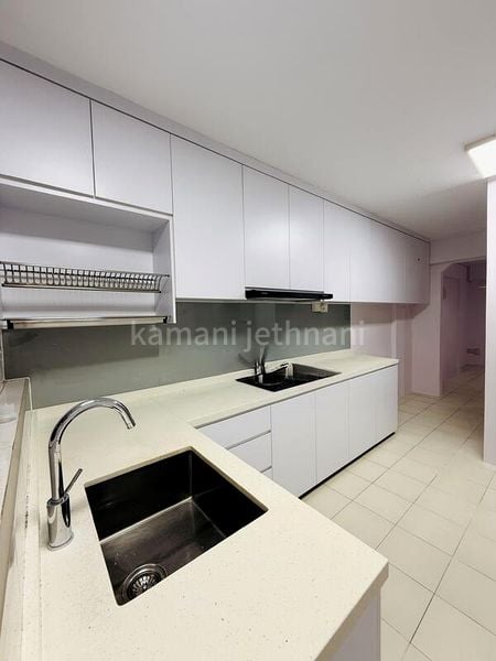 4 Room (4A) HDB for Rent in  149 Simei Street 1 - Image 17