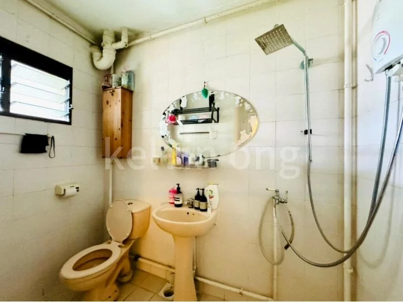 Maisonette HDB for Sale in  205A Compassvale Lane - Image 6