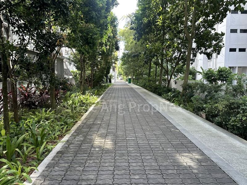 1 Bed Condo for Rent in Waterbank At Dakota - Image 2