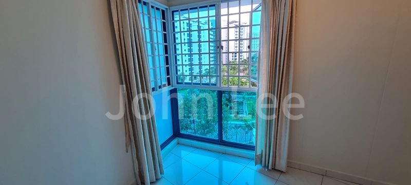 Executive HDB for Sale in 468D Admiralty Drive - Image 11